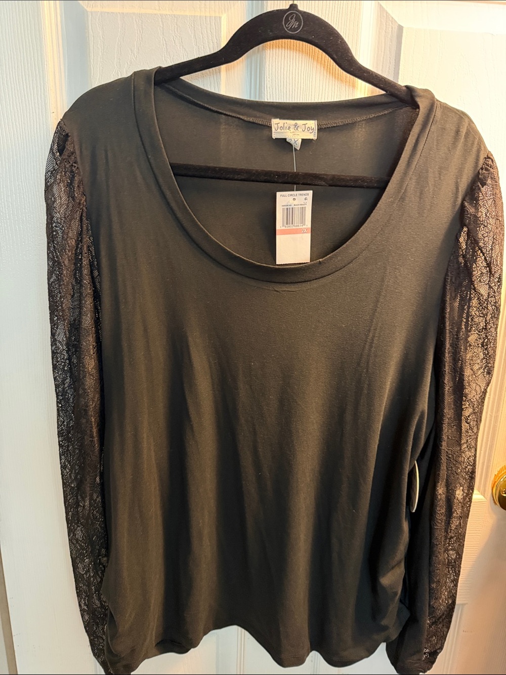 Black Lace-Sleeve Women's Top